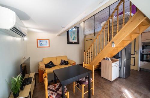 Les Angles Apartment | Loft Appartement Les Angles 30133 Possibilité jacuzzi