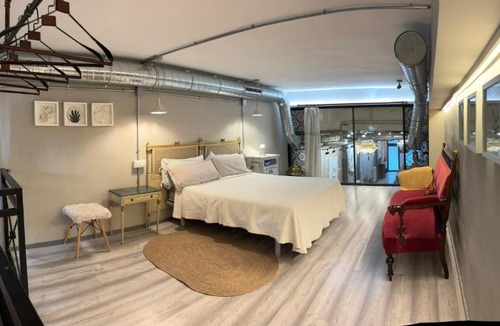 Figares Apartment | Loft artístico Espacio Lirola