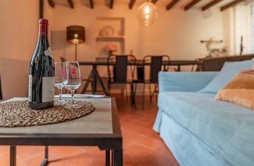 Nimes City Centre Apartment | 🏛️ Loft at Maison Carrée - 2/4 people- ⭐