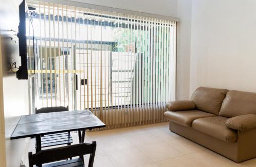 Jardim Itagua Apartment | Loft c Ar, Smart Lock e Wi Fi no coracao do Itagua