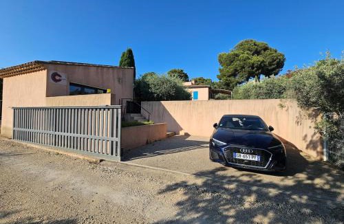 Velaux Apartment | Loft Casa Couderc Terrace Parking