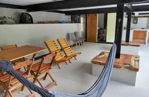 Cafuba House | Loft com piscina, sauna e hidro