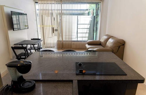 Jardim Itagua Apartment | Loft com Smart TV e Ar próximo à Praia do Itaguá