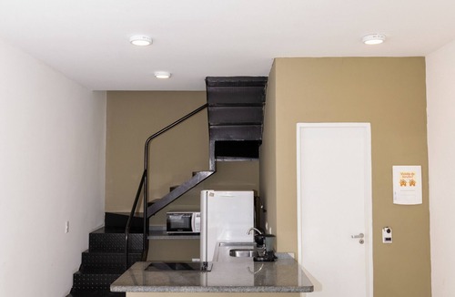 Jardim Itagua Apartment | Loft com Smart TV e Ar próximo à Praia do Itaguá