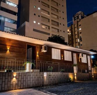 Centro Apartment | Loft Lux 10 Centro (Smart TV, cozinha, ar condicionado)