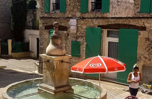 Saint-Martin-de-Bromes Apartment | Loft Refait à Neuf Dans une Ancienne Maison de Village