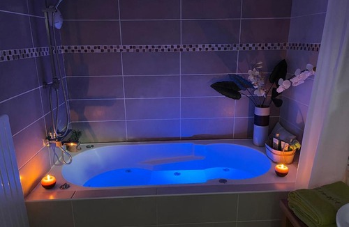 Senlis Apartment | Loft & Spa LE FAUBOURG SAINT MARTIN