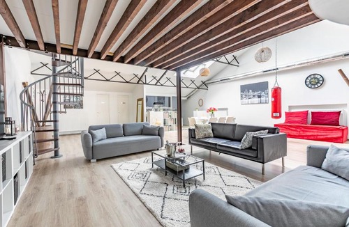 Senlis Apartment | Loft & Spa LE FAUBOURG SAINT MARTIN