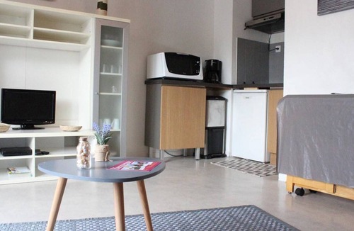 La Rochelle Apartment | Loft studio for 4 in La Rochelle, near beach