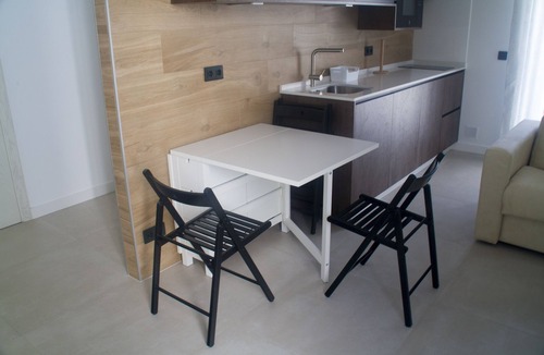 Montehermoso Apartment | Loft-type apartment in the center of the town