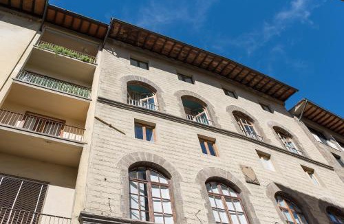 Oltrarno Apartment | Loft Vasari