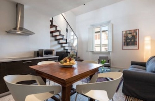 Lungarno del Tempio Apartment | Loft with panoramic terrace over Florence rooftops