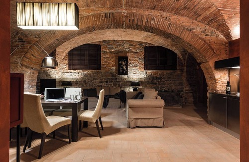 Matraia Apartment | Loft with Stone vaults in Villa Storica