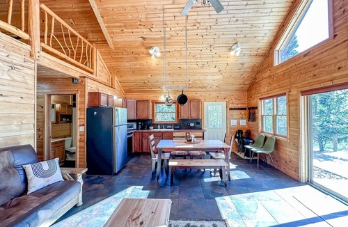 Lutsen Cabin | Lofted in Lutsen - Lutsen, MN - Cascade Vacation Rentals
