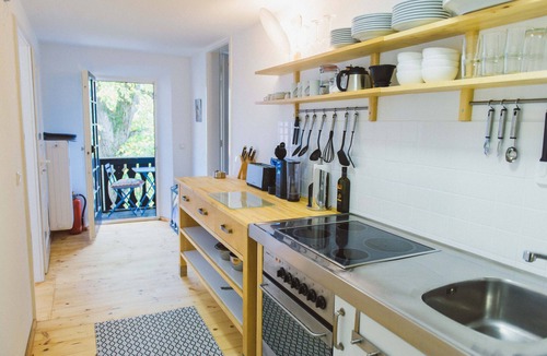 Utting am Ammersee Apartment | Lofty spacious apartment with natural flair and lake view