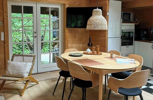 Tim House | Log cabin between North Sea and Stadil Fjord
