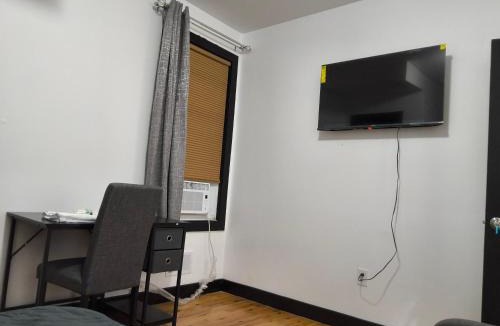 Irvington Apartment | Log Comfort 3