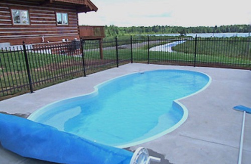 Irondale Cottage | Log Home On Private Lake With 300 Acres, 8 Km Of Nature Trails And Inground Pool