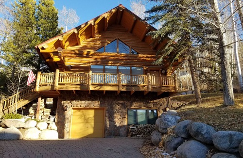 Highland Meadows House | Log Home Overlooking Vail Valley