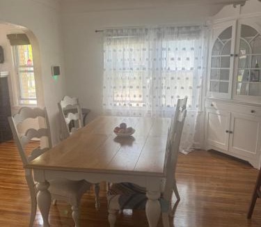 Minneapolis House | Logans Lodge