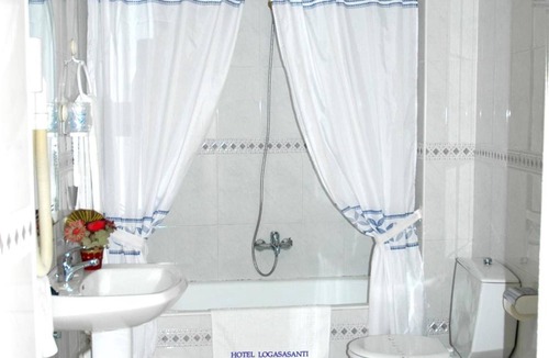 Andujar Hotel | Logasasanti