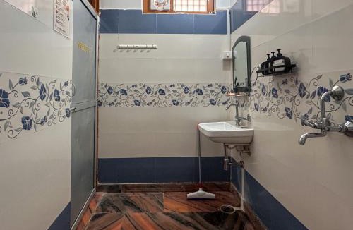 Gunehr Hostel | Logbaag Stays Bir