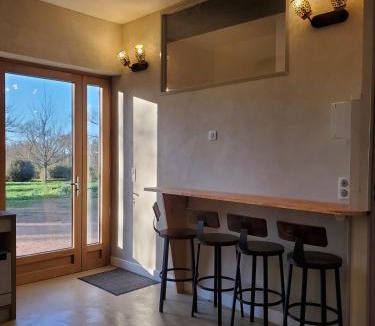 Sermoise-sur-Loire Apartment | Logement authentique et facile d'accès