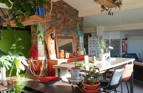 Carnoules Apartment | logement de charme avec jacuzzi et piscine