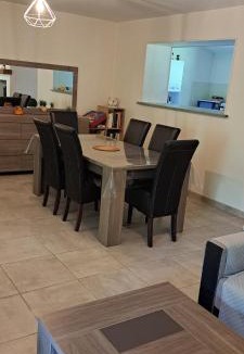 Sainte-Gemme-Martaillac House | Logement entier chez Hélène