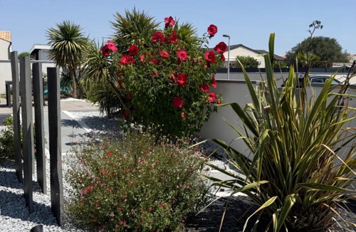 Saint-Sulpice-de-Royan Apartment | Logement neuf climatisé avec parking