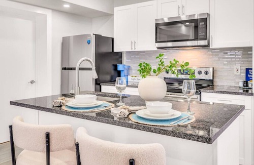 East Fort Lauderdale Apartment | Loggerhead 102 | 2BR Oceanfront | Heated Pool