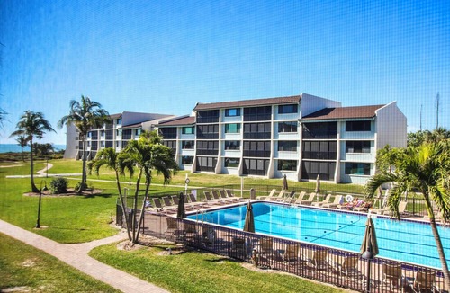 Sanibel Condo | Loggerhead Cay 543 at Gulf-Front Paradise: Your Premier 2BR Sanibel Escape