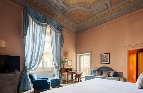 Santissima Annunziata Hotel | Loggiato Dei Serviti