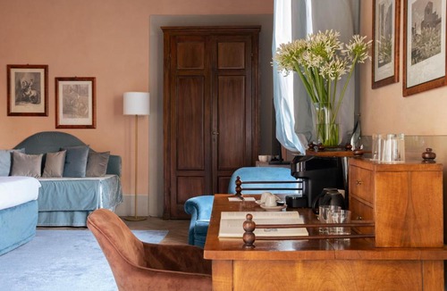 Santissima Annunziata Hotel | Loggiato Dei Serviti