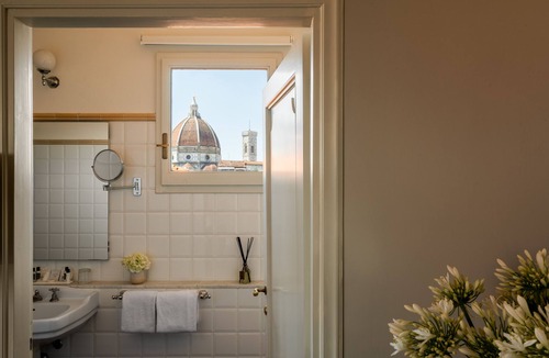 Santissima Annunziata Hotel | Loggiato dei Serviti