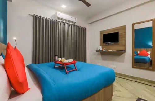 Gurugram Bed & Breakfast | Loginn Stays #4