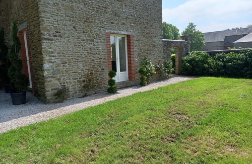 Saint-Jean-des-Essartiers House | Logis à la Campagne, à 35 Minutes du Mont Saint Michel, des Plages du D Day.