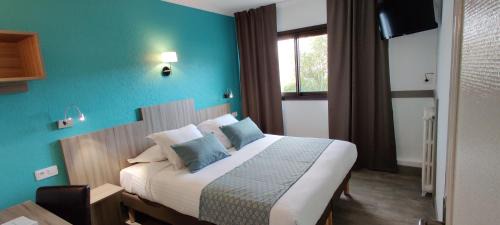 Royan Hotel | Logis Hôtel Les Bleuets