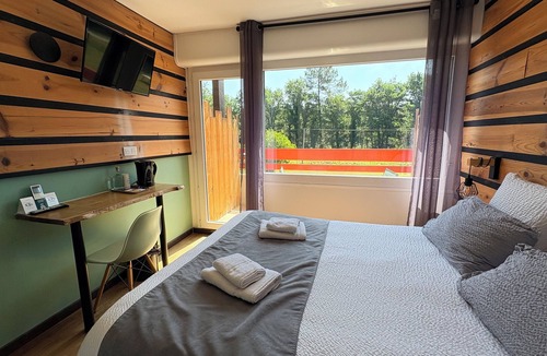 Lesperon Hotel | Logis Hôtel Paris-Madrid