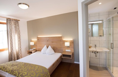 Saint-Amarin Hotel | Logis Hôtel-Restaurant Auberge du Mehrbachel
