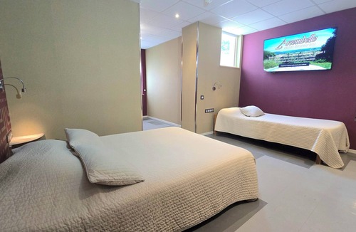 Montigny-le-Roi Hotel | Logis Hôtel & Restaurant Arcombelle
