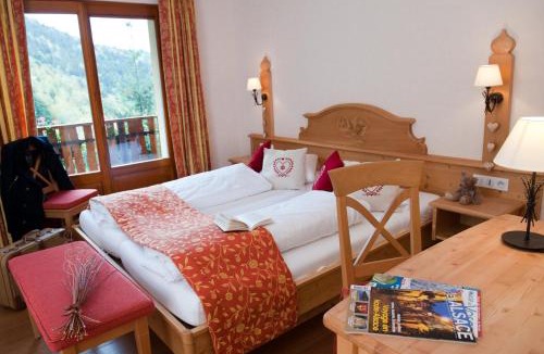 Saint-Amarin Hotel | Logis Hôtel-Restaurant Auberge Du Mehrbachel