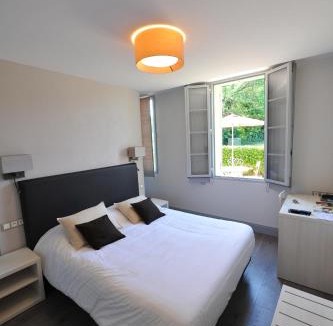 Saint-Pey-de-Castets Hotel | Logis- Hôtel Spa Restaurant l'Epicurial
