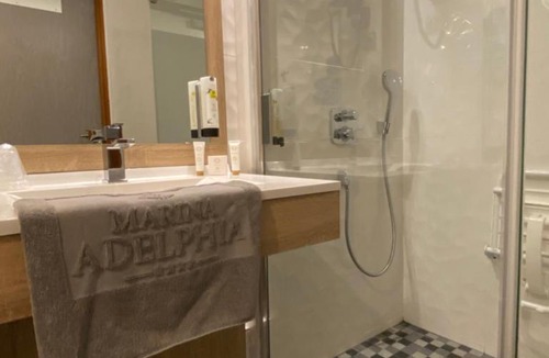 Aix-les-Bains Hotel | Logis Hôtel & Spa Marina d'Adelphia