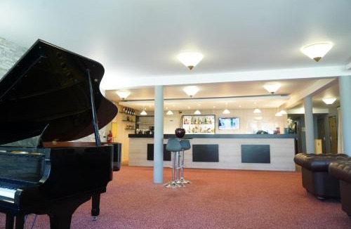 Pacy-sur-Eure Hotel | Logis Hotel Altina