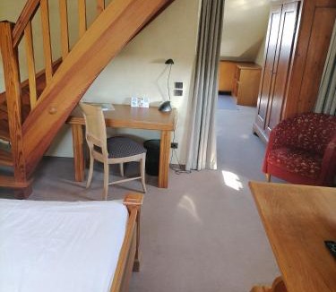 Ingwiller Hotel | Logis Hotel Aux Comtes De Hanau