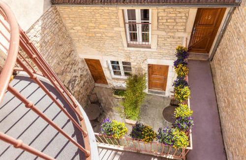 Beaune Hotel | Logis Hotel de La Cloche