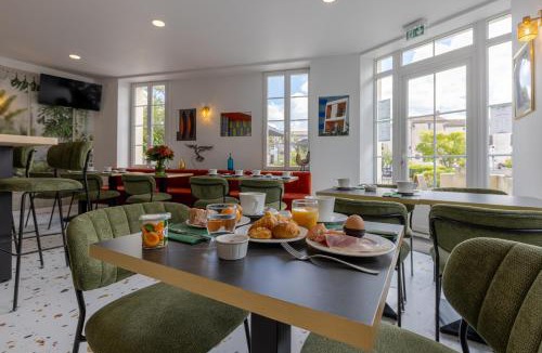 Saujon Hotel | Logis Hotel Le Richelieu - Royan Atlantique