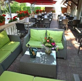 Dizy Hotel | Logis Hotel Restaurant Bagatelle - 51530 Dizy