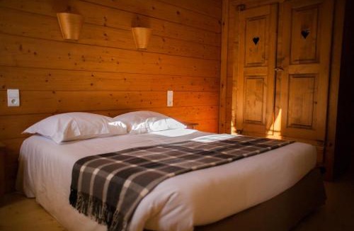 Lamoura Hotel | LOGIS Les Arobiers
